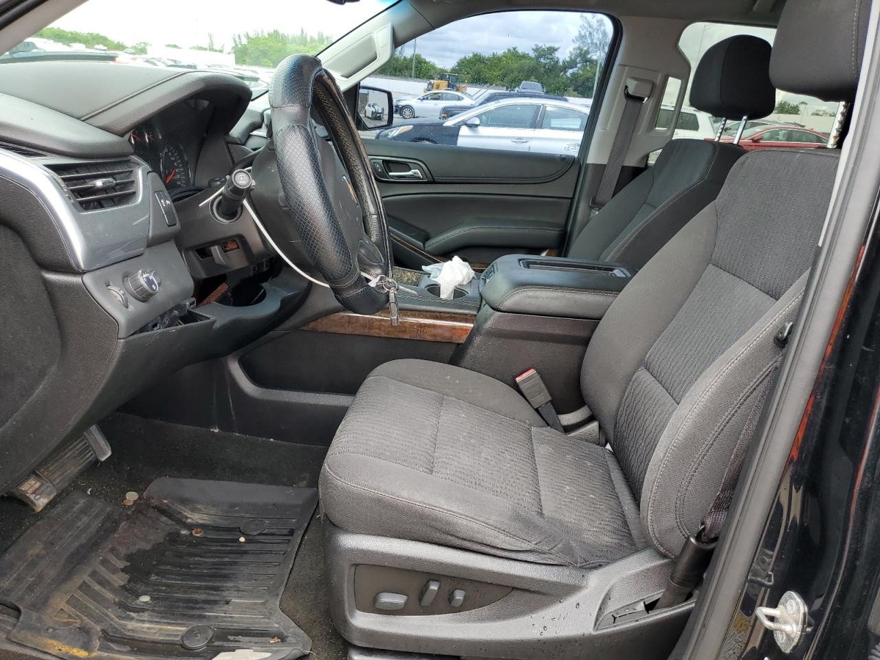 2018 Chevrolet Tahoe C1500 Ls VIN: 1GNSCAKC2JR392304 Lot: 81493075