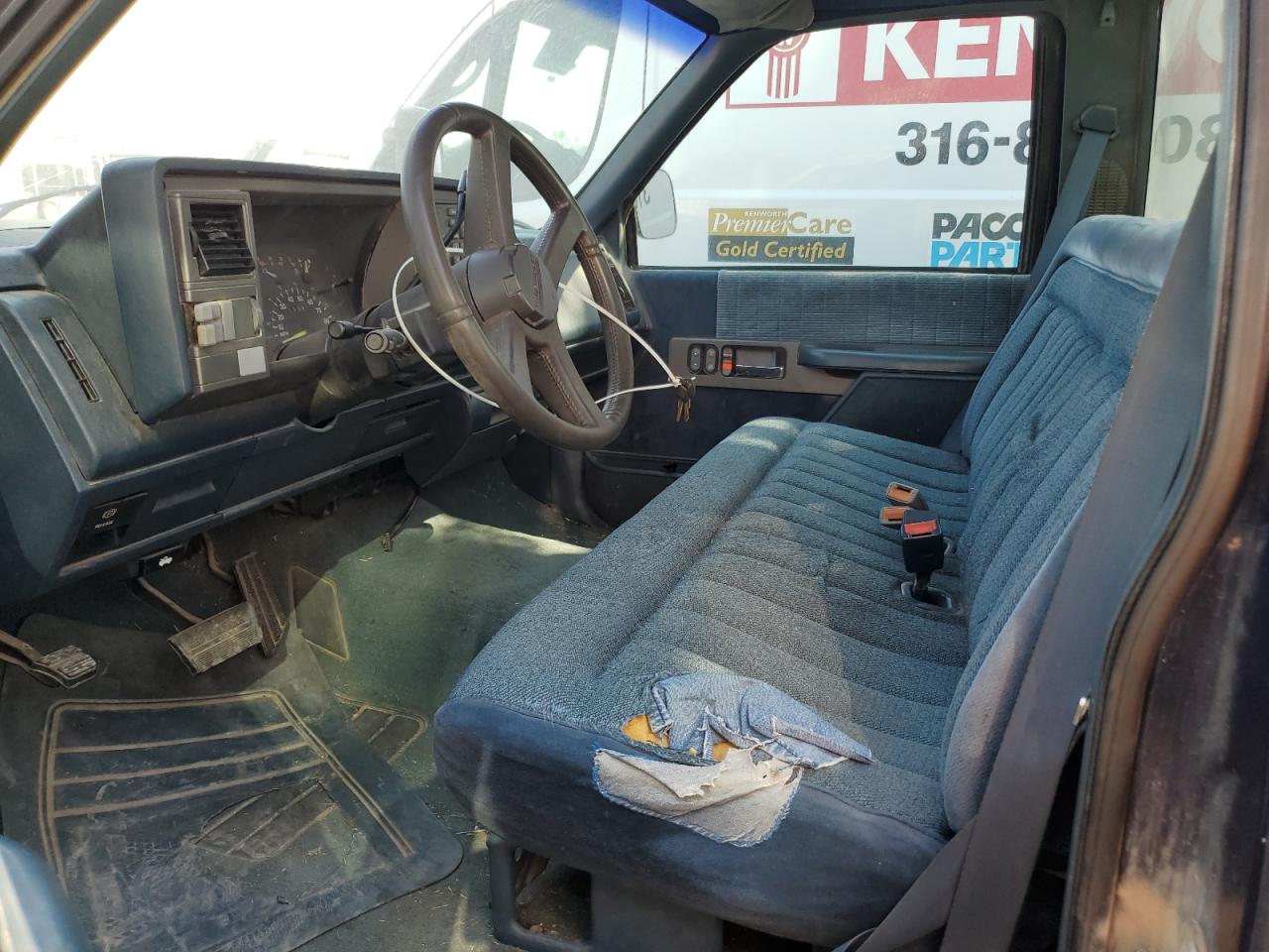 1993 Chevrolet Gmt-400 C1500 VIN: 1GCEC14K2PZ251073 Lot: 80739645