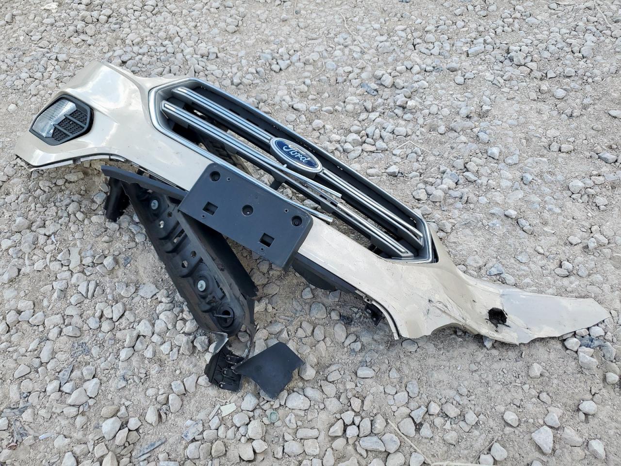 2017 Ford Escape Se VIN: 1FMCU0GD0HUD76241 Lot: 81542735