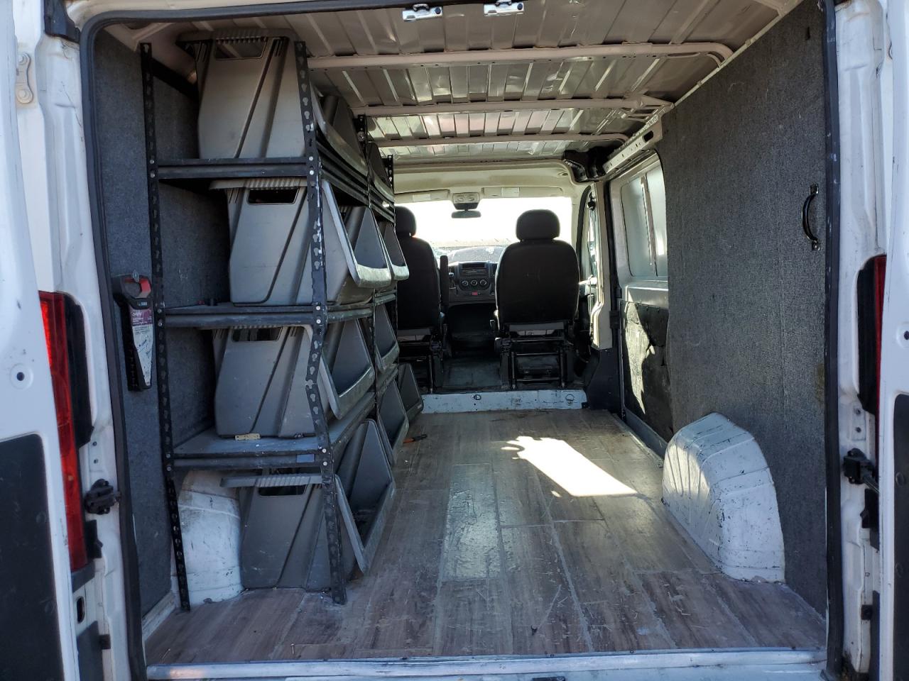 2015 Ram Promaster 1500 1500 Standard VIN: 3C6TRVAG0FE509881 Lot: 84024885