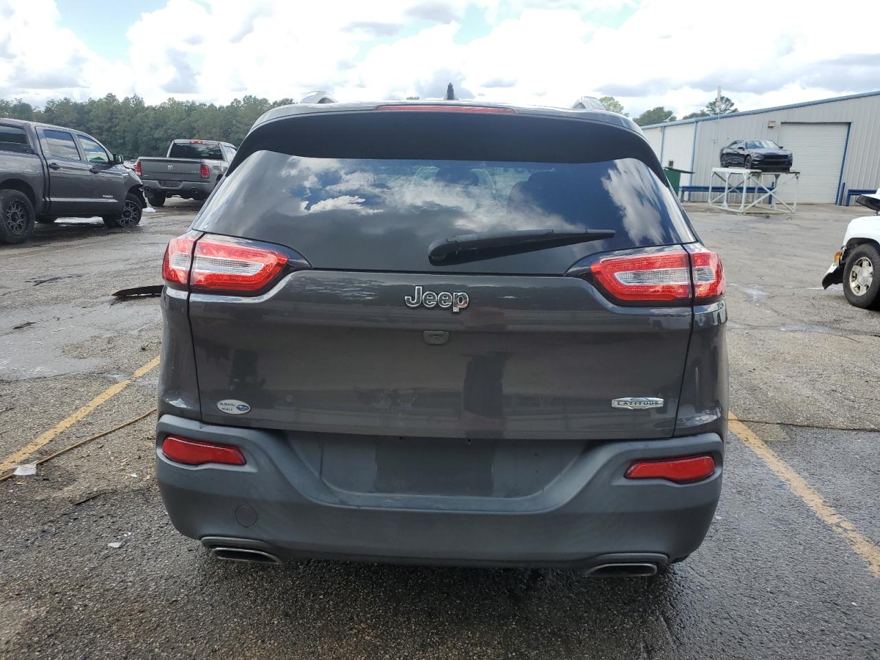 2016 Jeep Cherokee Latitude VIN: 1C4PJLCS7GW178067 Lot: 83981055