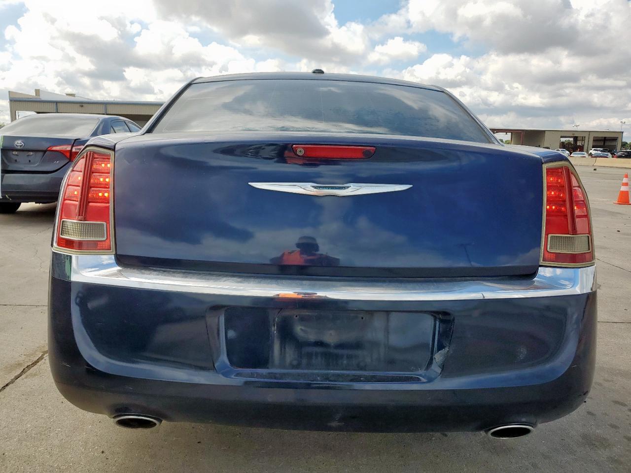 2014 Chrysler 300 VIN: 2C3CCAAG0EH235379 Lot: 81771975