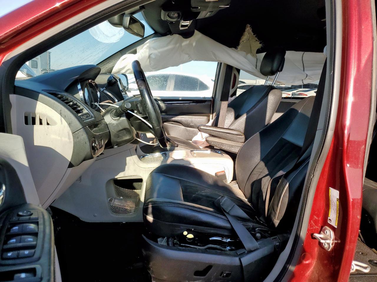 2018 Dodge Grand Caravan Sxt VIN: 2C4RDGCG4JR299495 Lot: 70832935