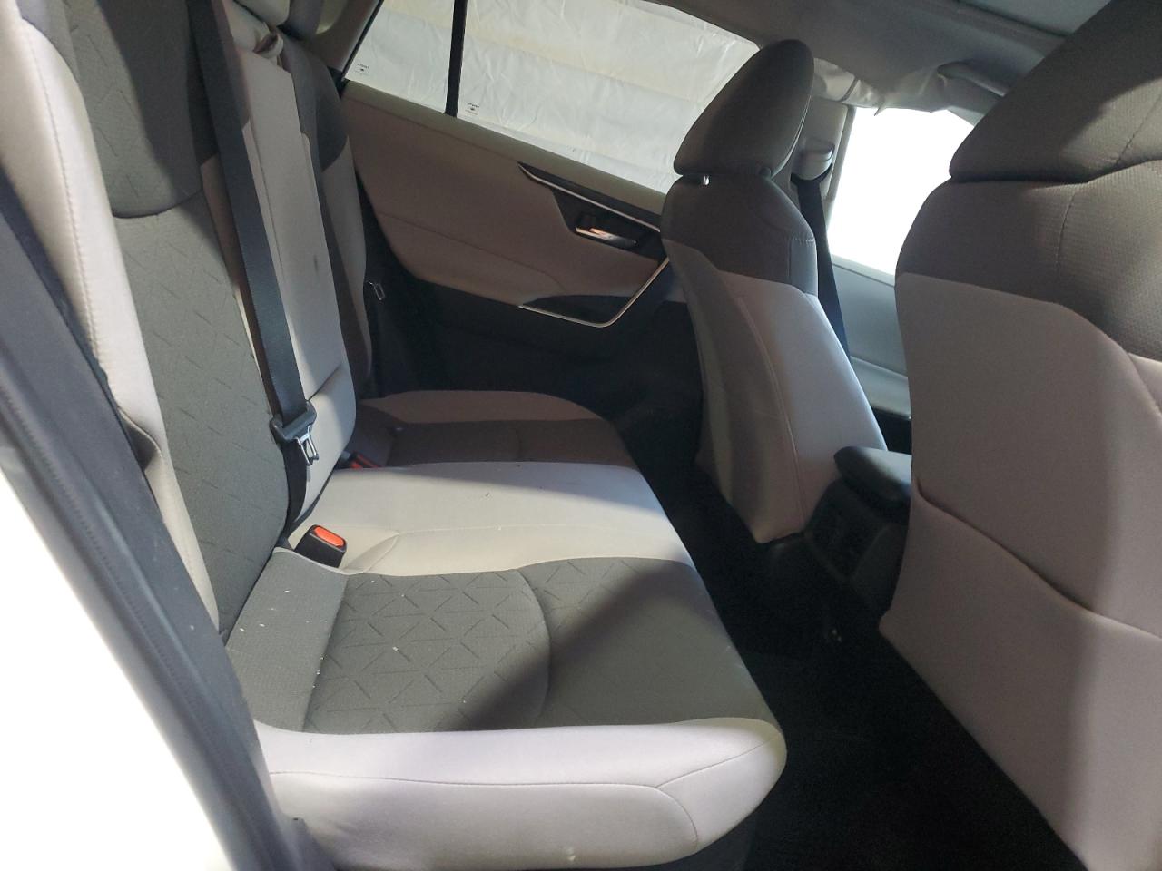 2021 Toyota Rav4 Xle VIN: 2T3RWRFV2MW112779 Lot: 80861175