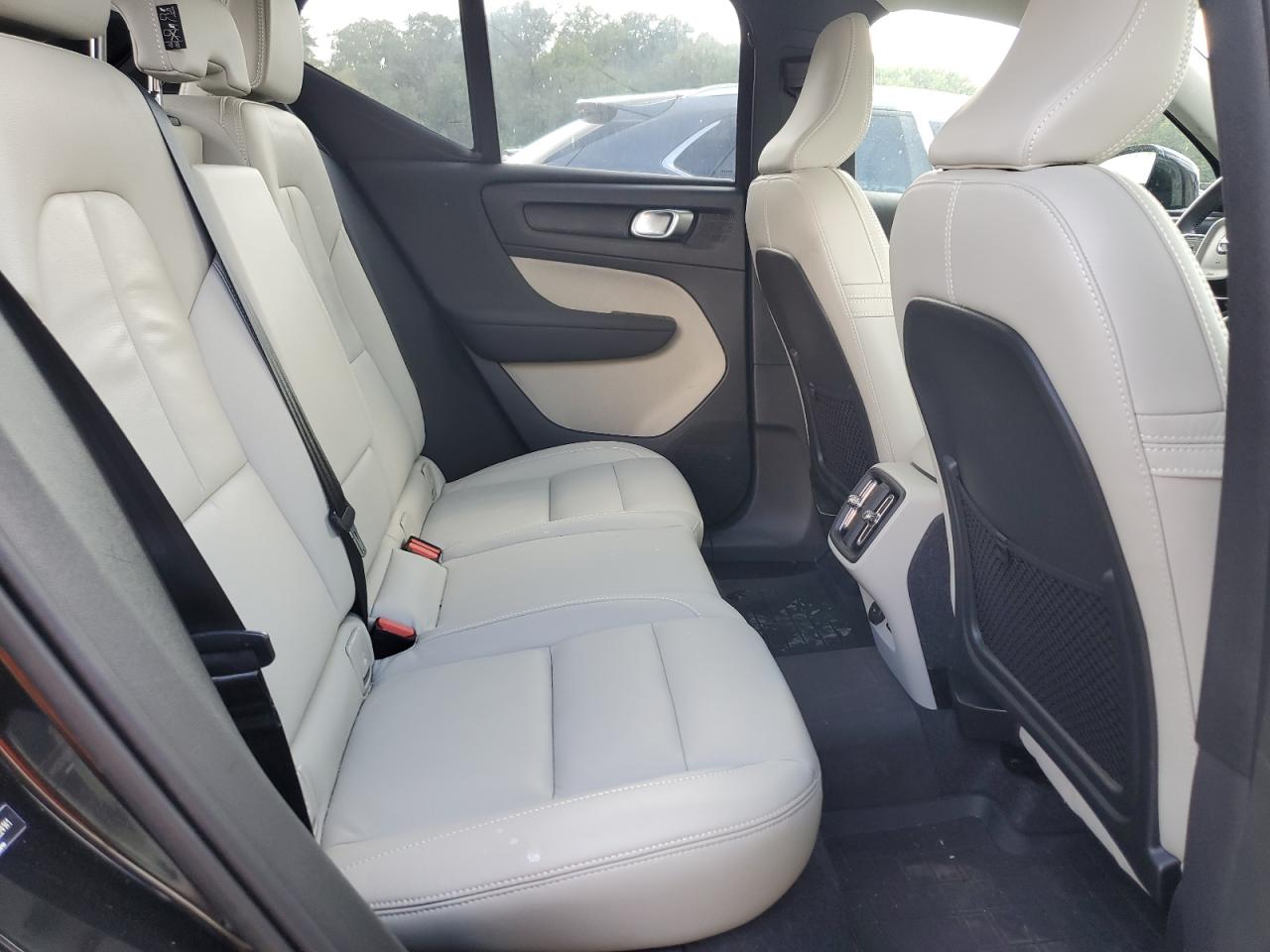 2024 Volvo Xc40 Ultimate VIN: YV4L12UF3R2224141 Lot: 71275915