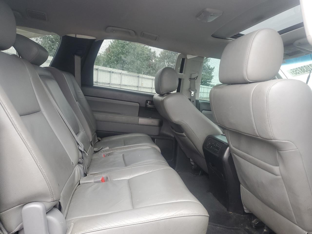 2015 Toyota Sequoia Sr5 VIN: 5TDBW5G19FS117262 Lot: 81038755