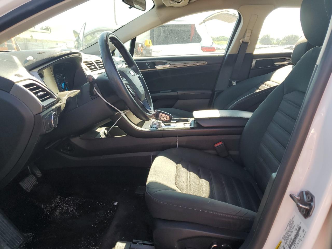 2017 Ford Fusion Se VIN: 3FA6P0H77HR358043 Lot: 70677425