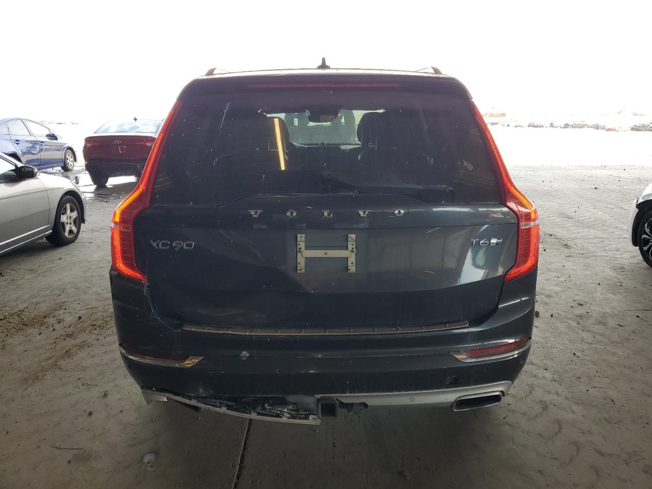 2017 Volvo Xc90 T6 VIN: YV4A22PL8H1135790 Lot: 70776115