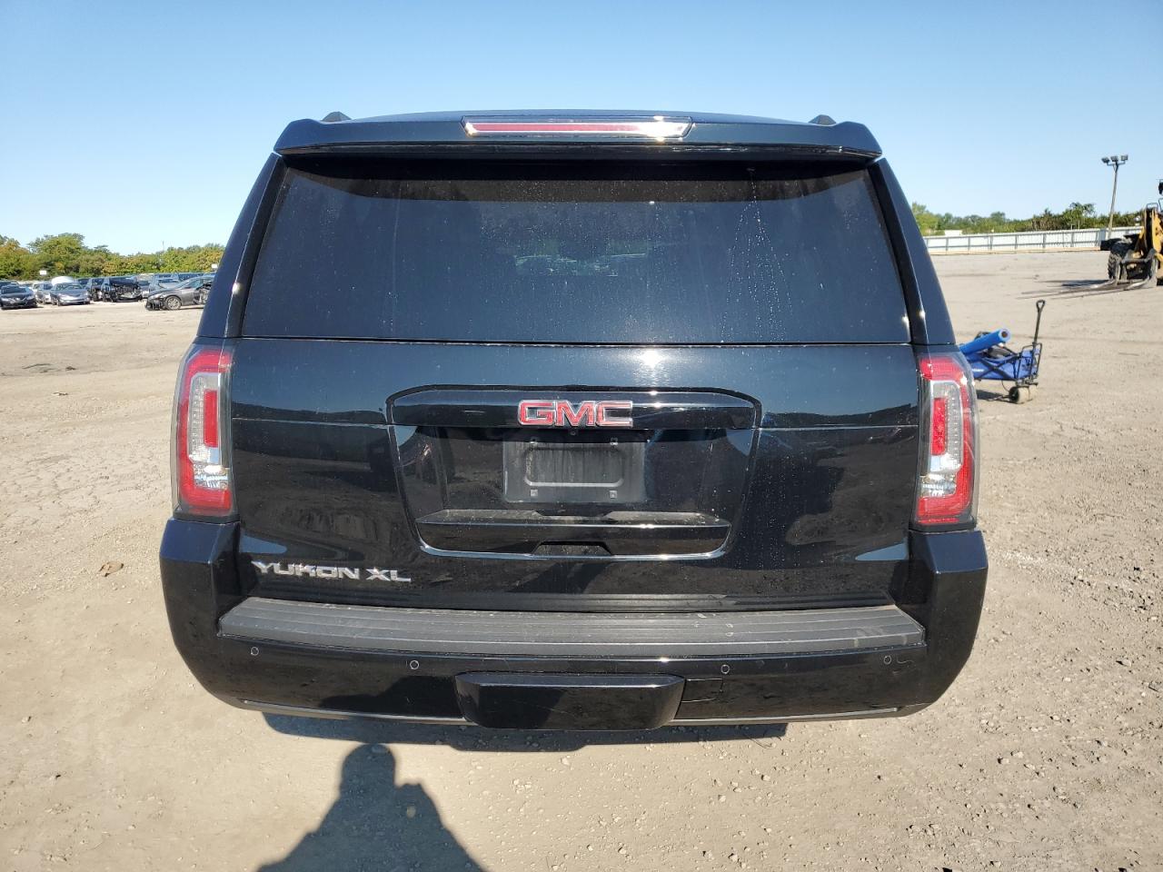 2016 GMC Yukon Xl K1500 Slt VIN: 1GKS2GKC1GR258394 Lot: 71611185