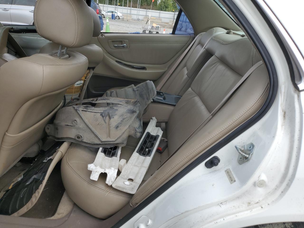 2000 Honda Accord Ex VIN: 1HGCG1651YA073340 Lot: 81642825