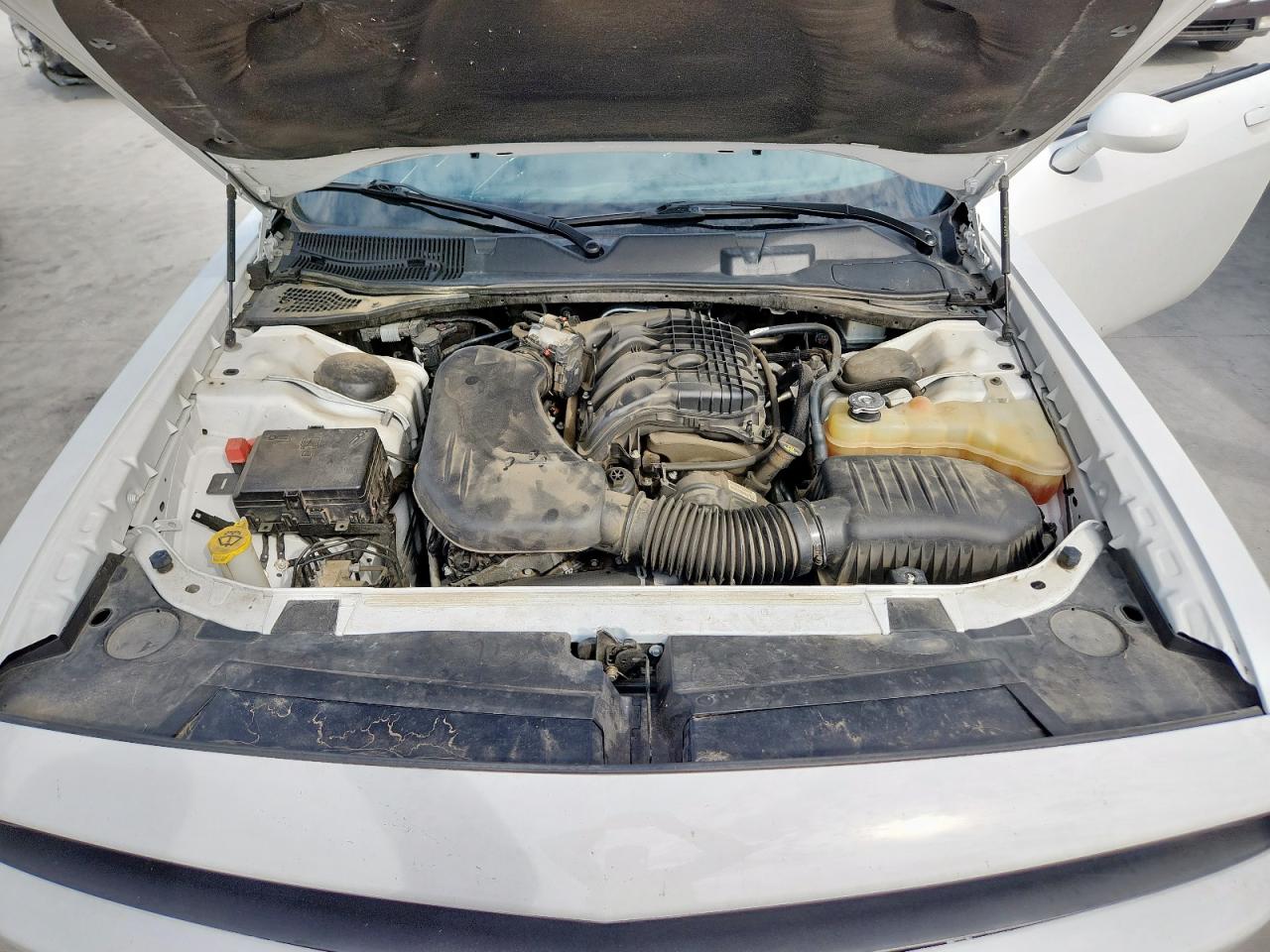 2019 Dodge Challenger Sxt VIN: 2C3CDZAG5KH751485 Lot: 84646485