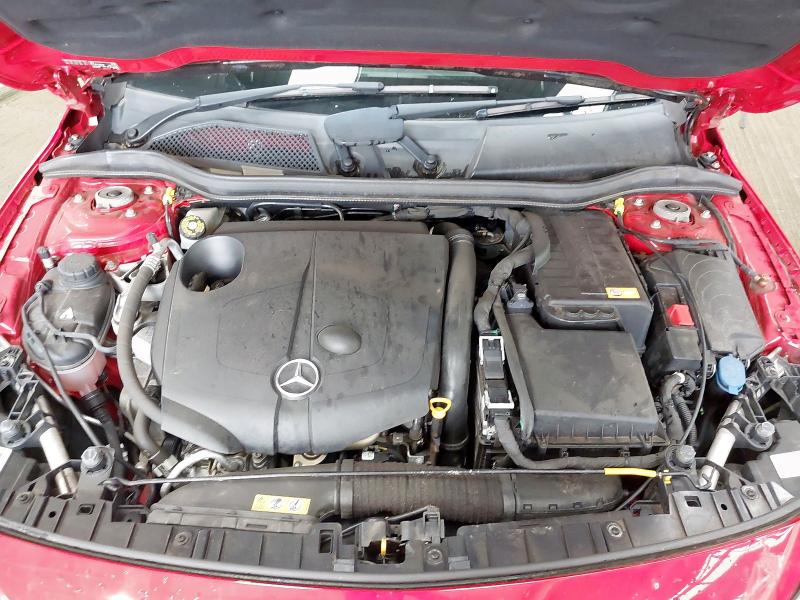 2015 MERCEDES-BENZ GLA200 AMG LINE CDI 