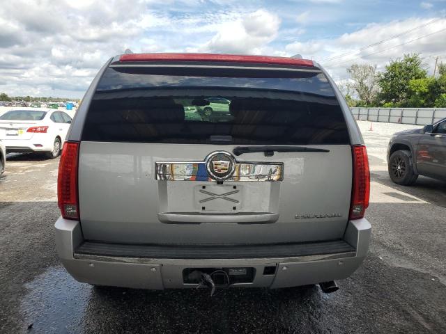  CADILLAC ESCALADE 2013 Srebrny
