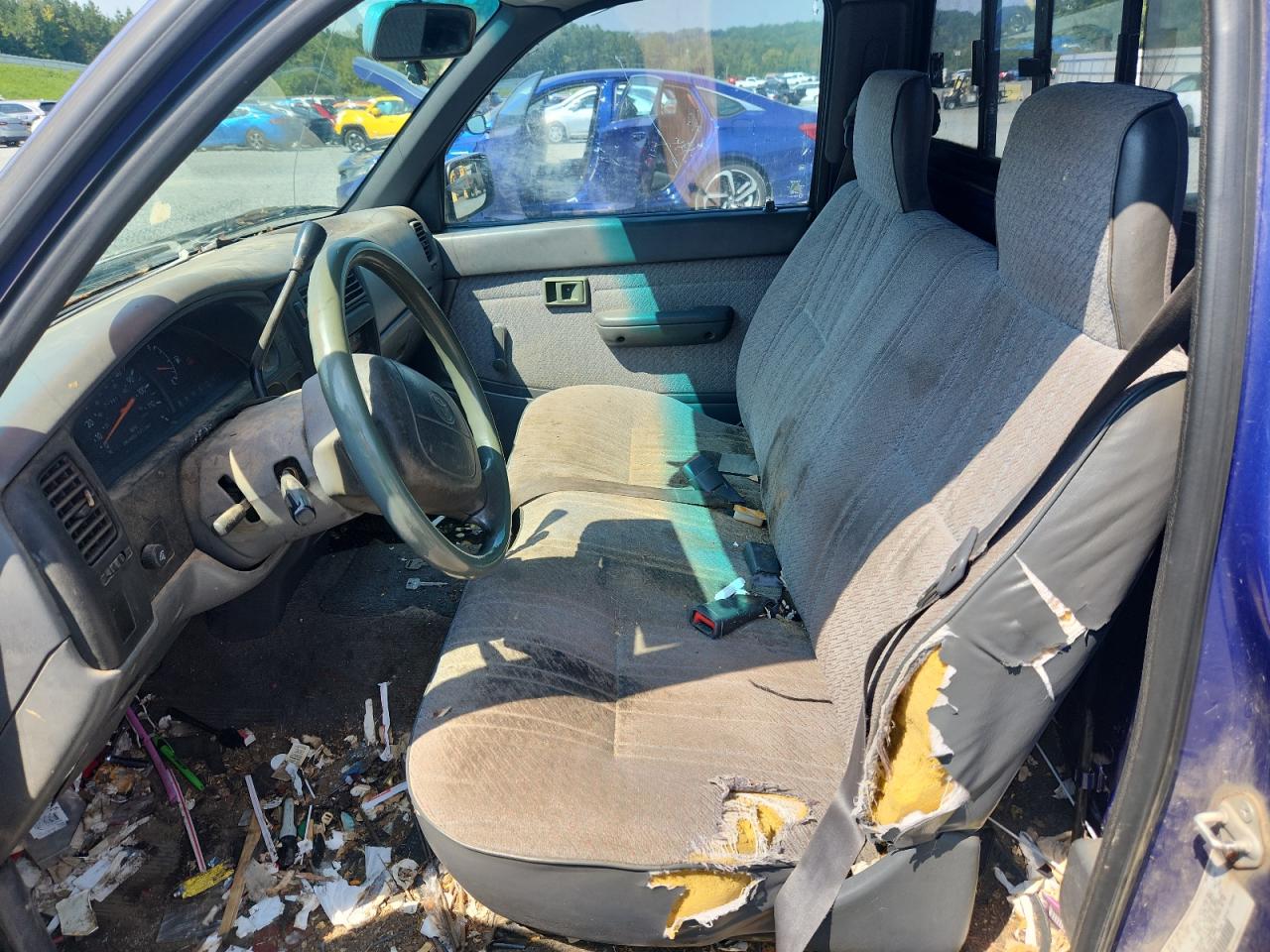 1995 Toyota Tacoma VIN: 4TAUN41B8SZ004589 Lot: 71686535