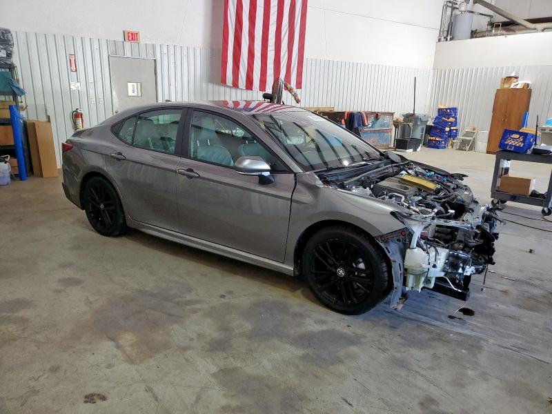 TOYOTA CAMRY 2025 Серебристый