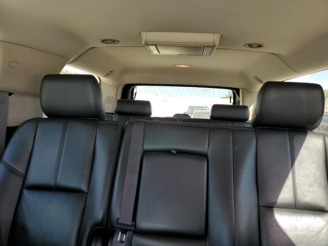 2012 Chevrolet Suburban K1500 Lt VIN: 1GNSKJE74CR111446 Lot: 81799725