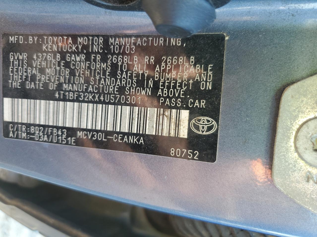 2004 Toyota Camry Le VIN: 4T1BF32KX4U570301 Lot: 71390505