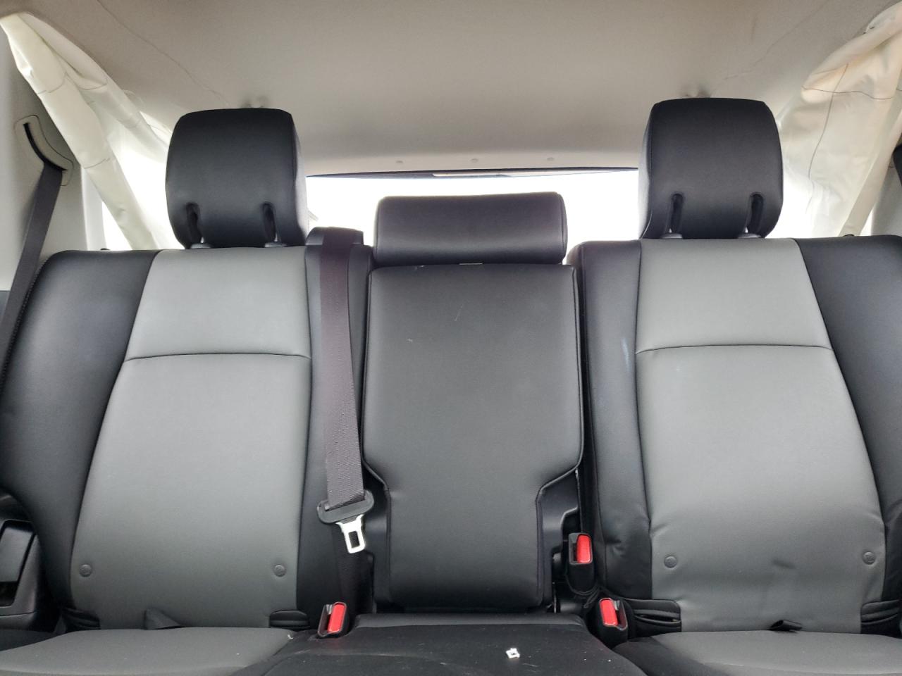 2020 Toyota 4Runner Sr5/Sr5 Premium VIN: JTEBU5JR8L5749560 Lot: 80388935