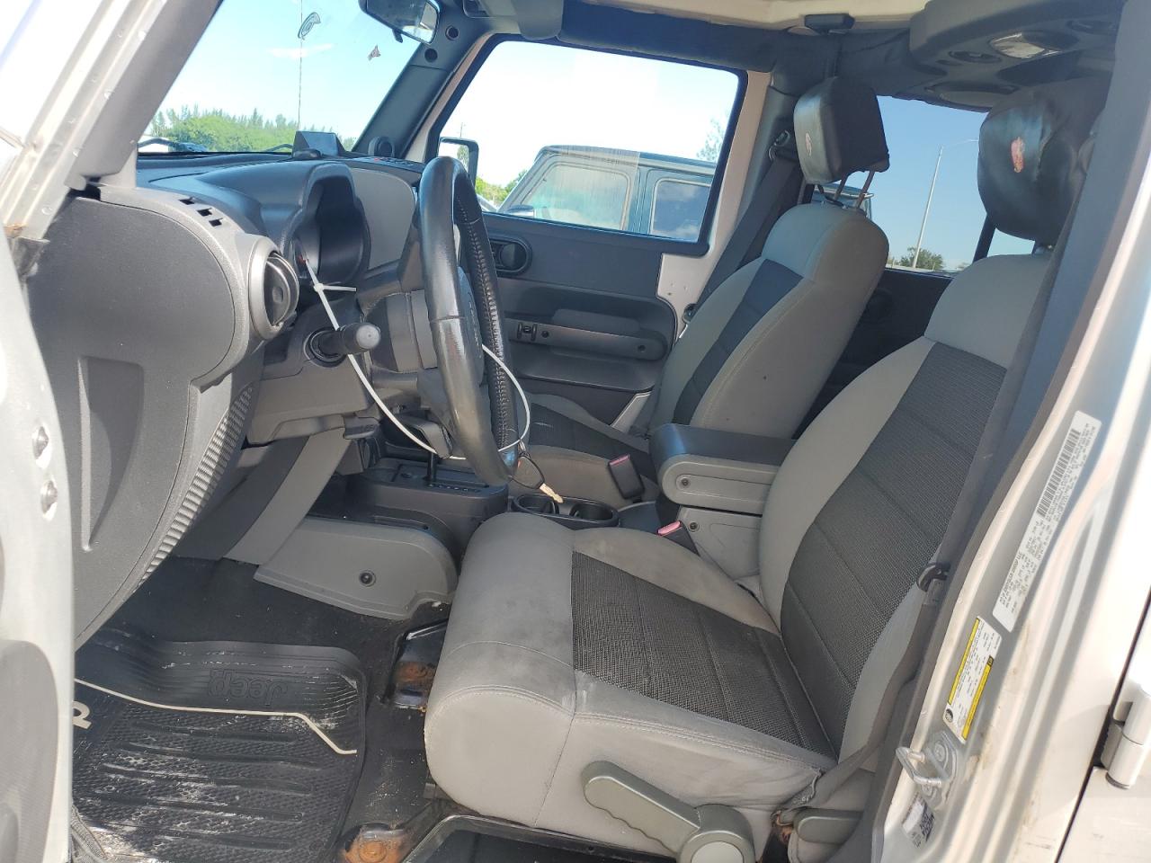 2010 Jeep Wrangler Unlimited Sport VIN: 1J4BB3H15AL134630 Lot: 70052365