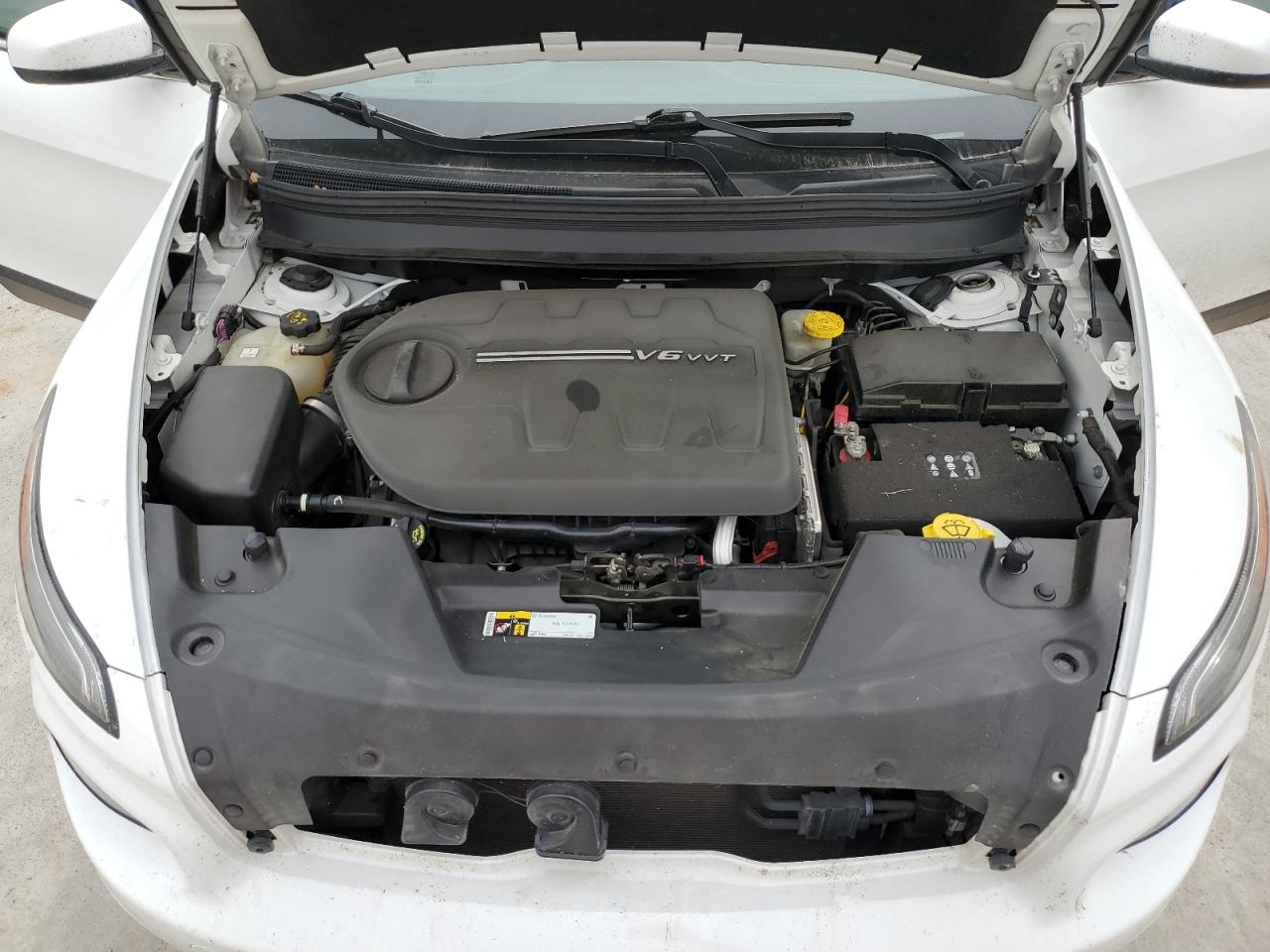 2015 Jeep Cherokee Latitude VIN: 1C4PJMCS9FW648488 Lot: 71510225