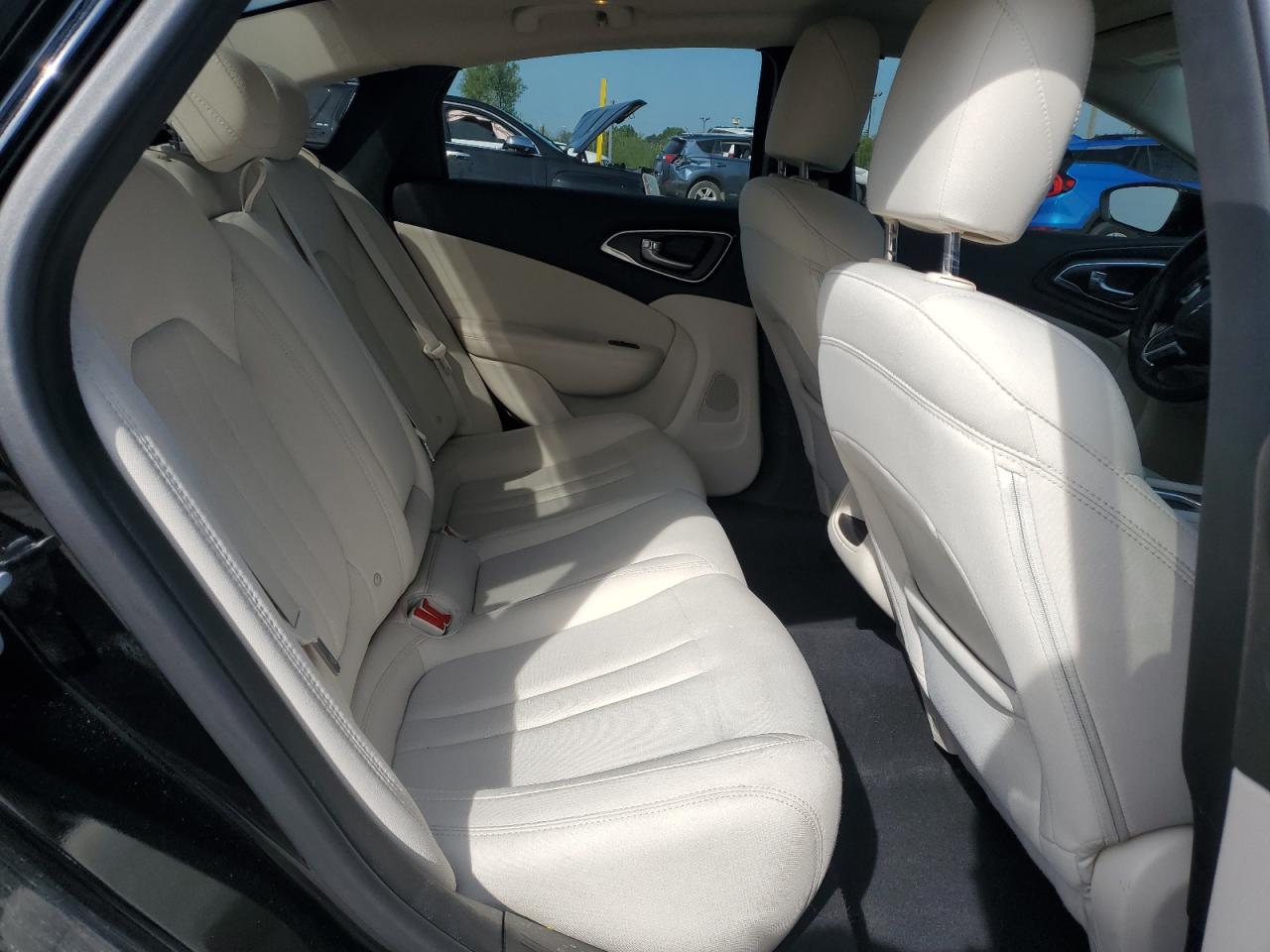 2016 Chrysler 200 Limited VIN: 1C3CCCABXGN149894 Lot: 71370345