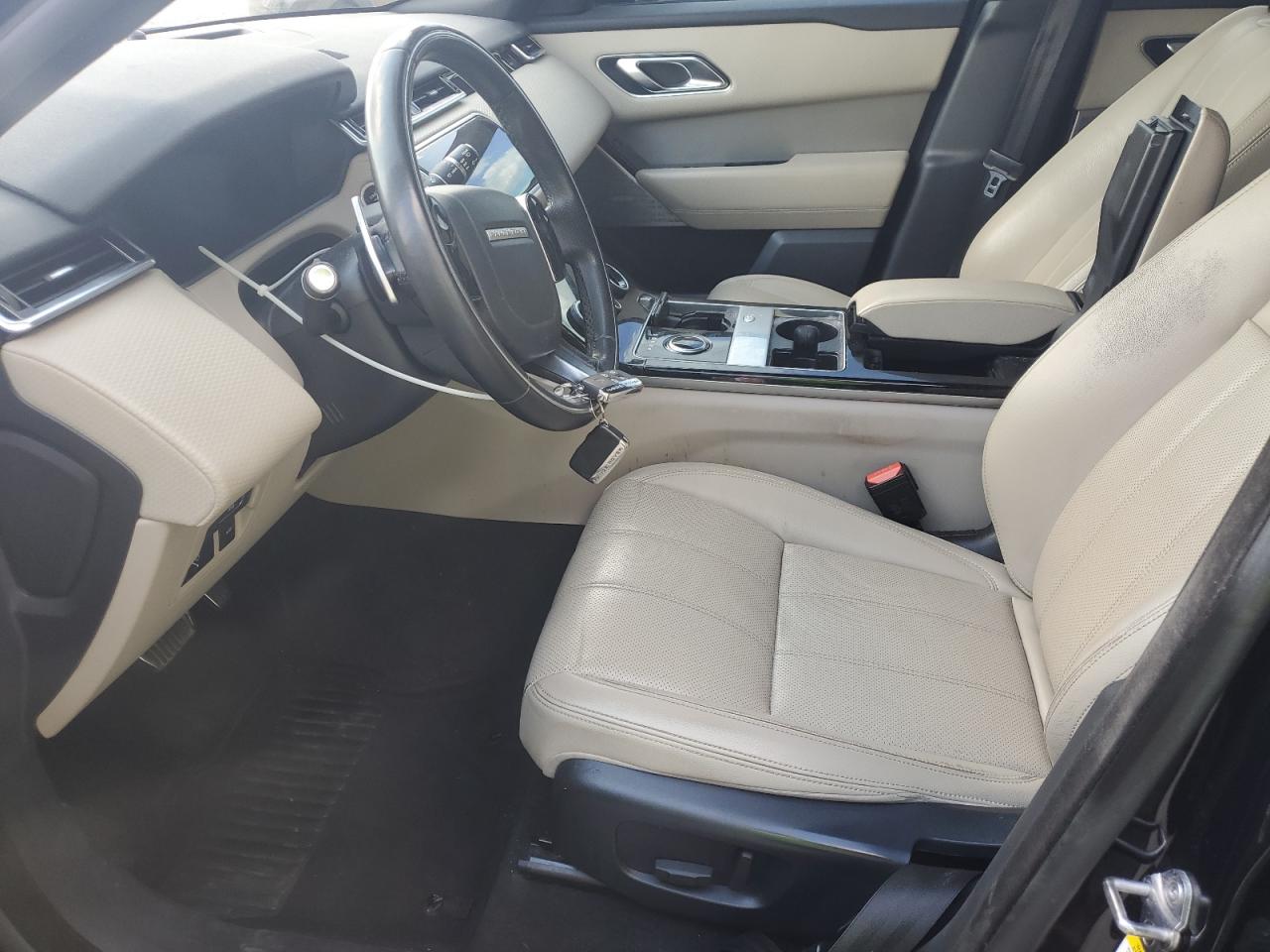 2018 Land Rover Range Rover Velar R-Dynamic Se VIN: SALYL2RX0JA747155 Lot: 71893135