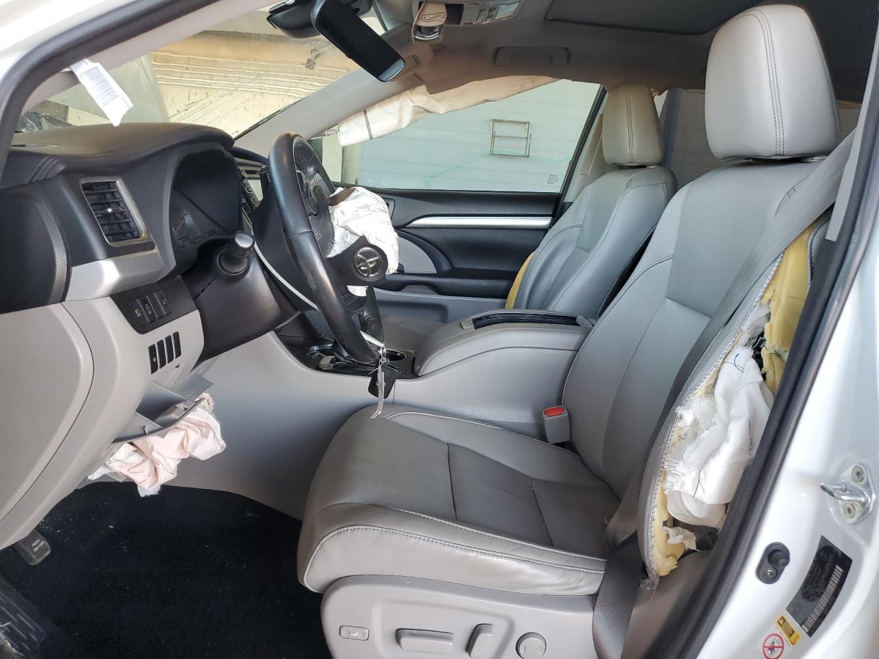 2018 Toyota Highlander Se VIN: 5TDKZRFH2JS544174 Lot: 81777485