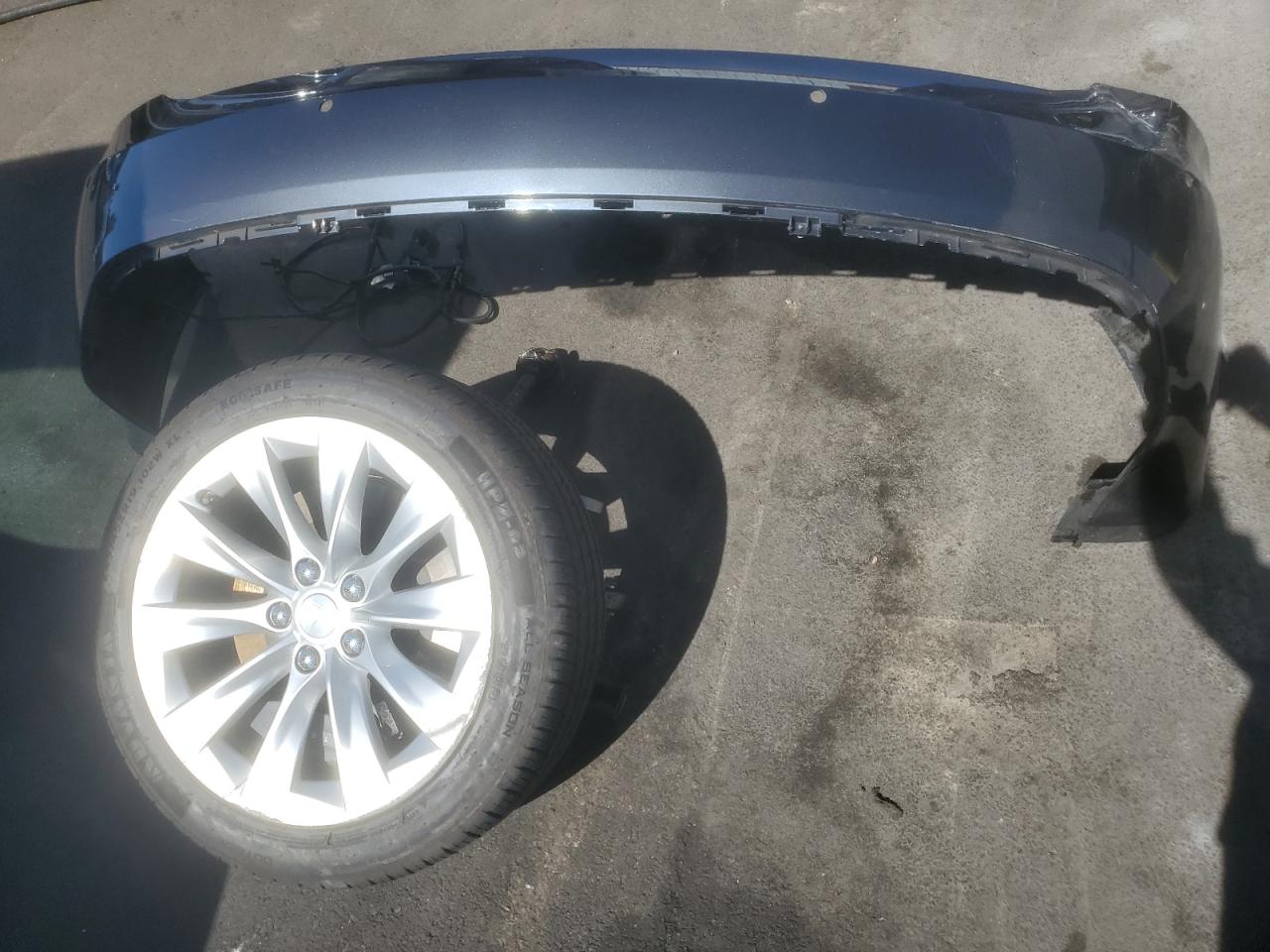 2018 Tesla Model S VIN: 5YJSA1E21JF285459 Lot: 81870405