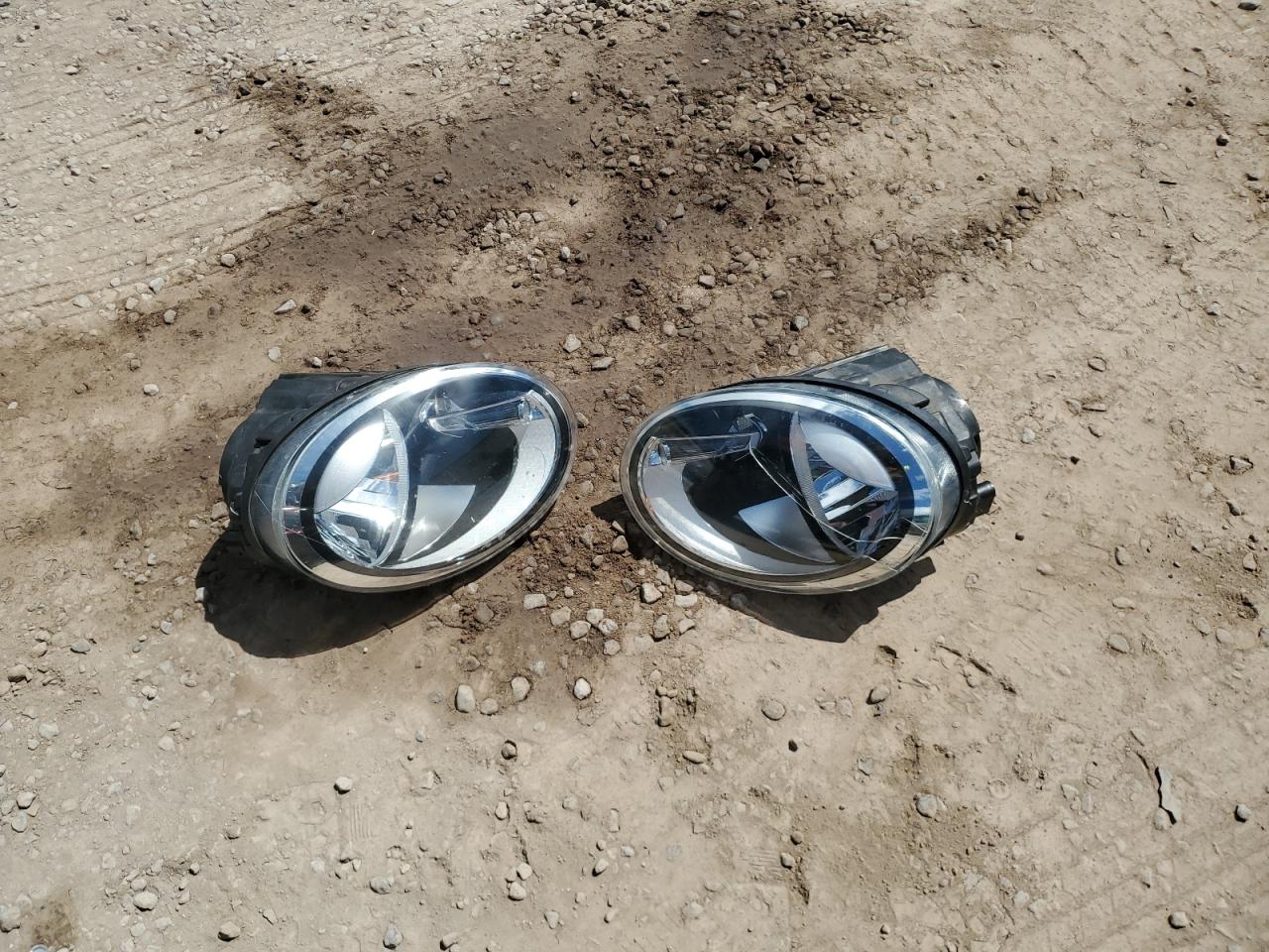 2013 Volkswagen Beetle VIN: 3VW5P7AT9DM832472 Lot: 81891665