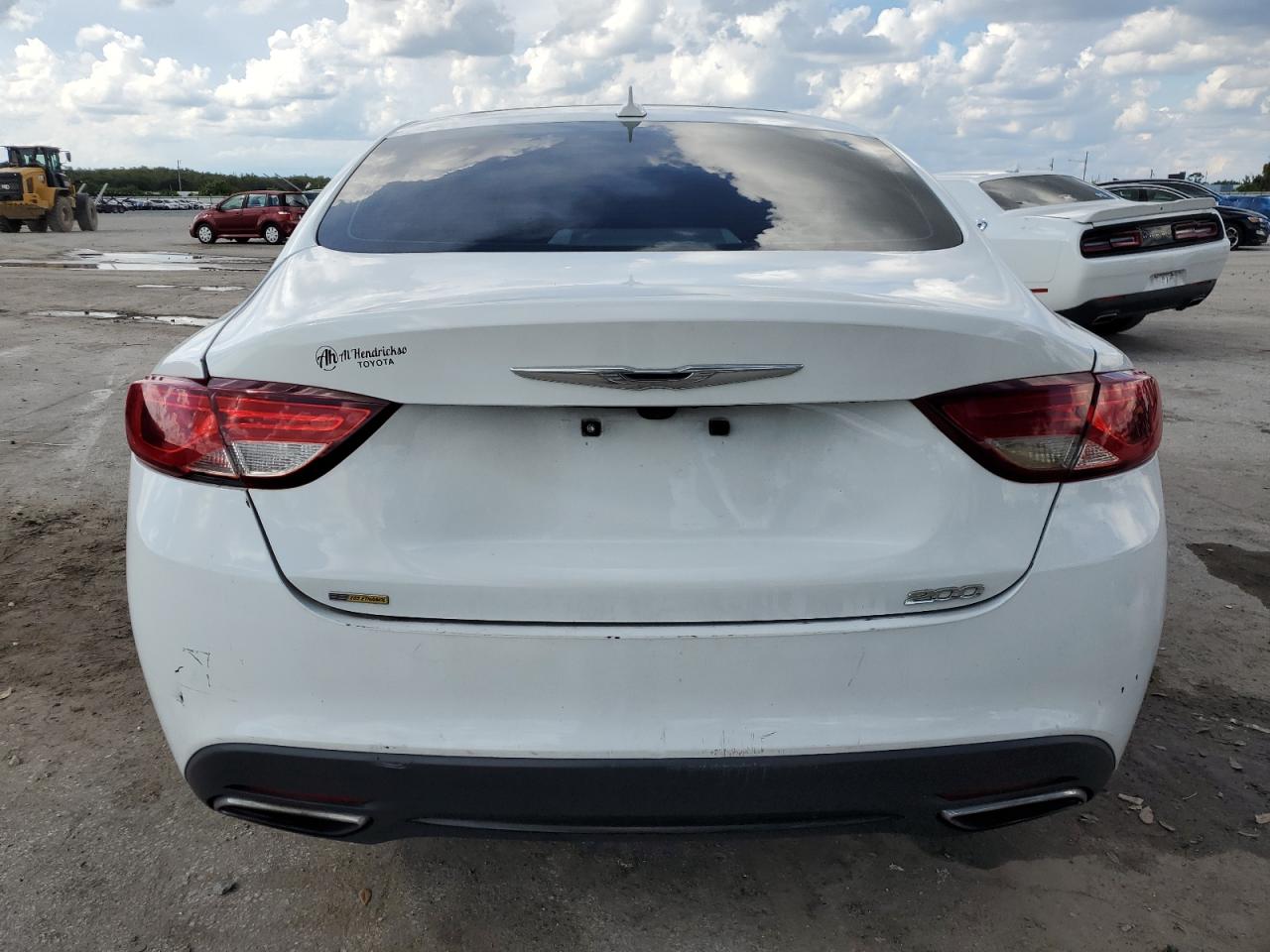 2015 Chrysler 200 S VIN: 1C3CCCBB4FN536678 Lot: 81871915