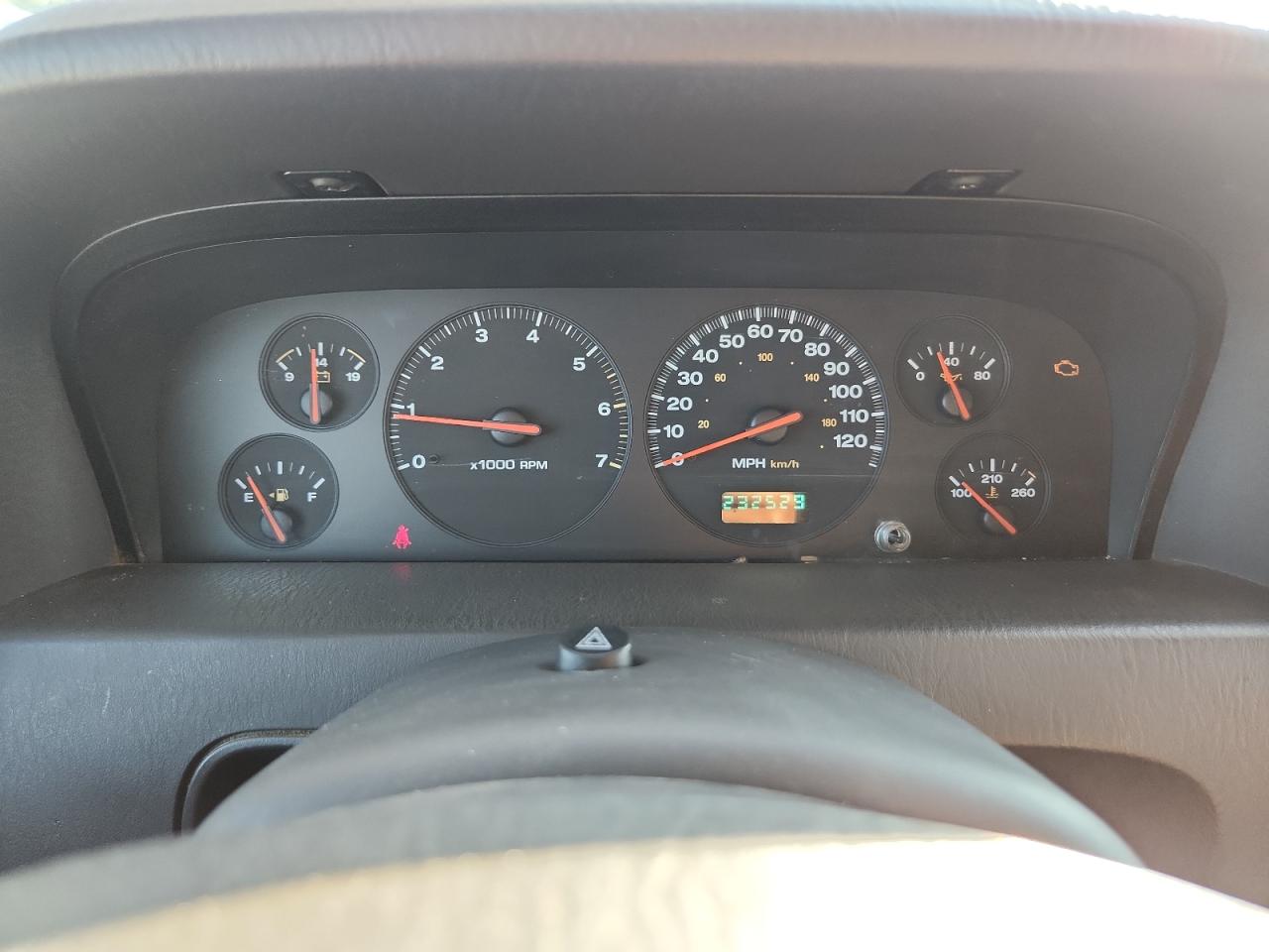 2000 Jeep Grand Cherokee Laredo VIN: 1J4GW48S0YC260736 Lot: 81474135