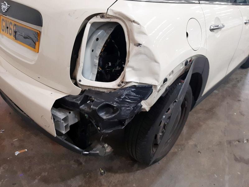 2018 MINI ONE 
