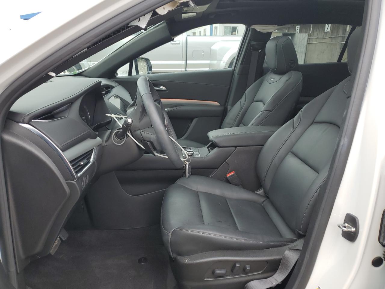 2023 Cadillac Xt4 Premium Luxury VIN: 1GYFZCR4XPF169175 Lot: 81222065