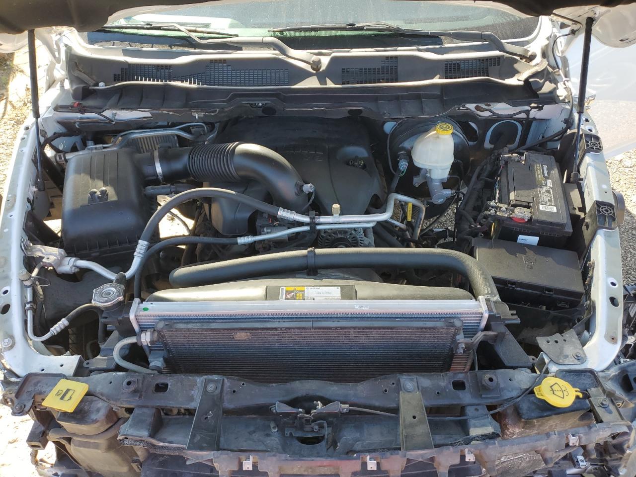 2015 Ram 1500 St VIN: 1C6RR7KT3FS585741 Lot: 83997955