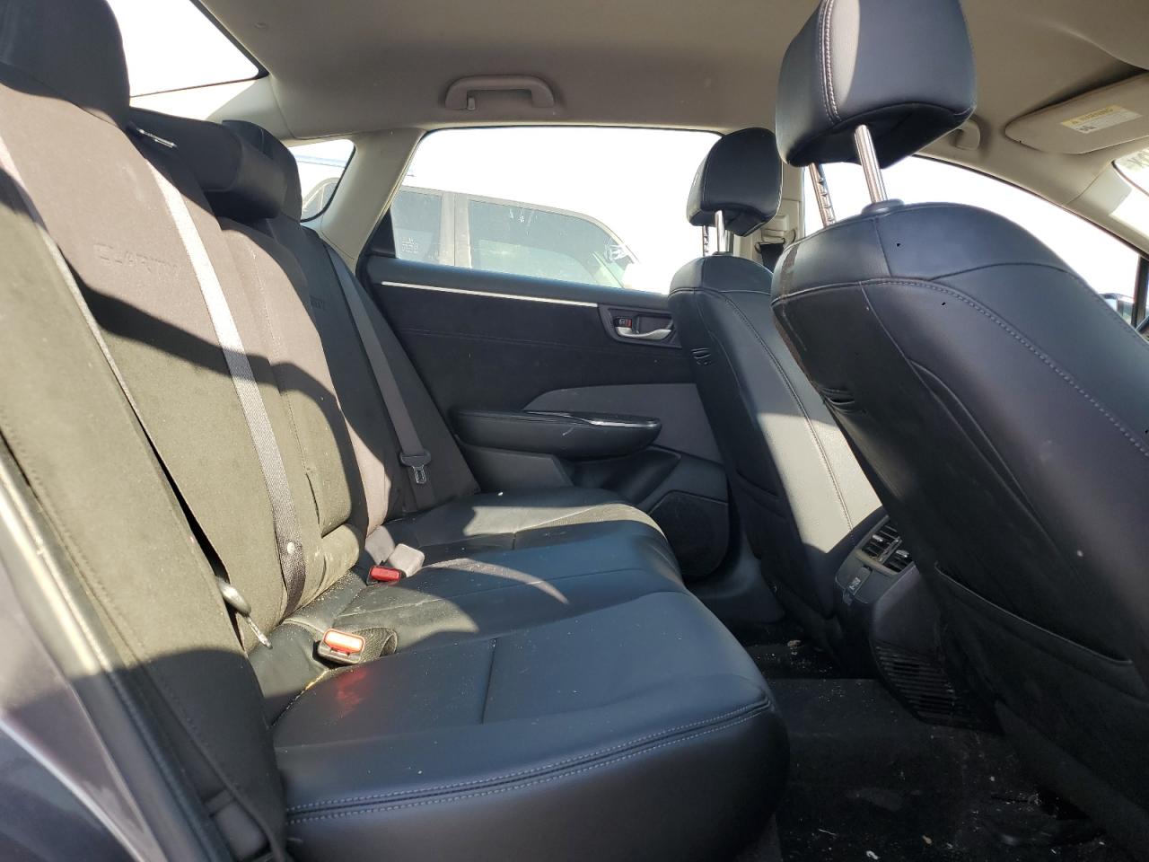 2020 Honda Clarity Touring VIN: JHMZC5F3XJC002625 Lot: 81907875