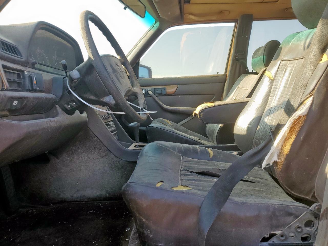 1986 Mercedes-Benz 420 Sel VIN: WDBCA35D2GA215454 Lot: 71155705