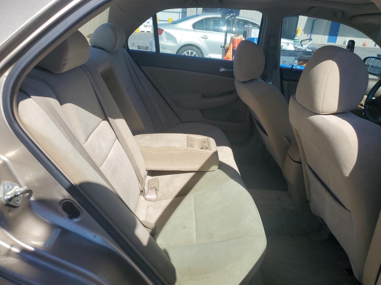 2005 Honda Accord Ex VIN: 1HGCM56715A048192 Lot: 84269475