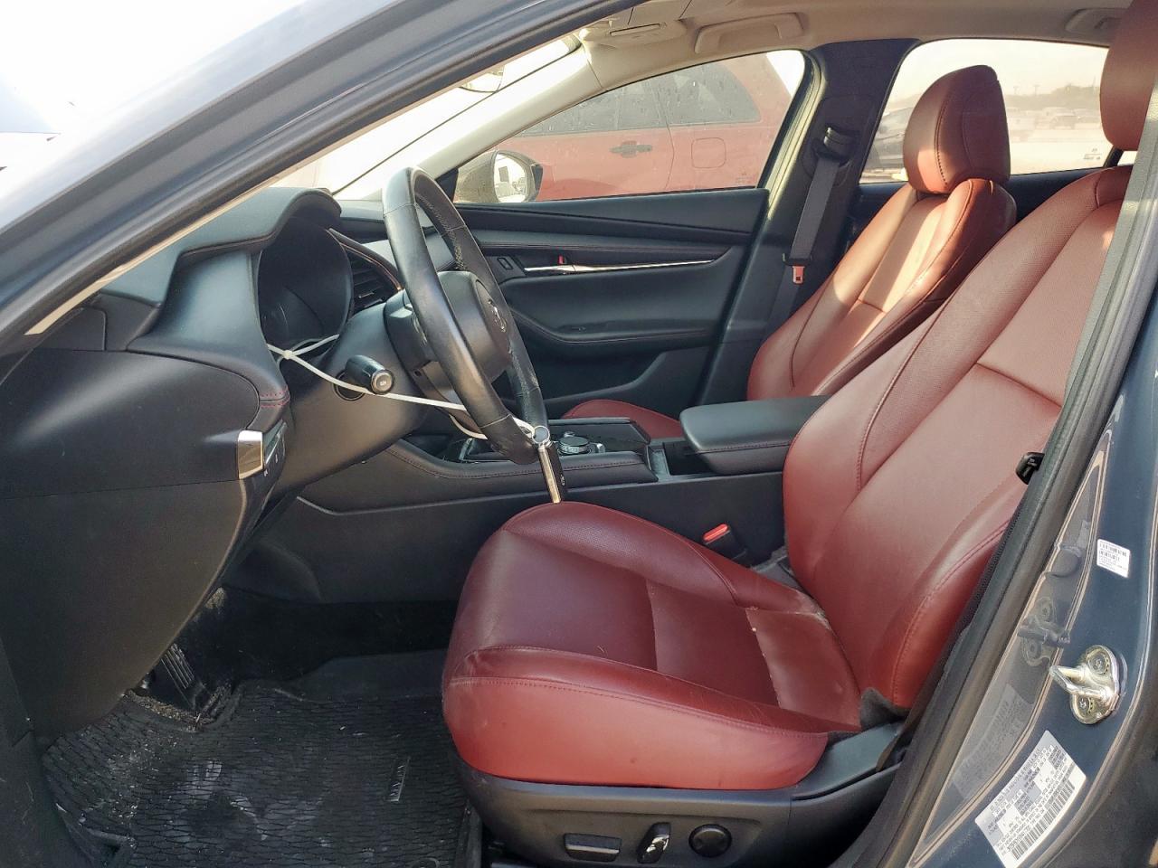 2024 Mazda 3 Preferred VIN: 3MZBPBCMXRM417700 Lot: 81881145