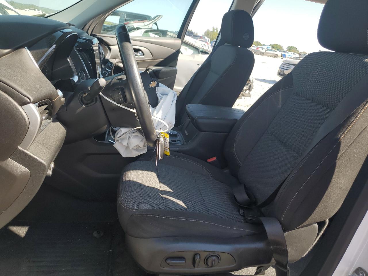 2019 Chevrolet Traverse Lt VIN: 1GNEVGKW6KJ165136 Lot: 81547905