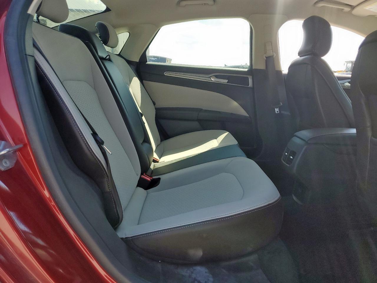 2019 Ford Fusion Se VIN: 3FA6P0HD4KR250508 Lot: 84749015