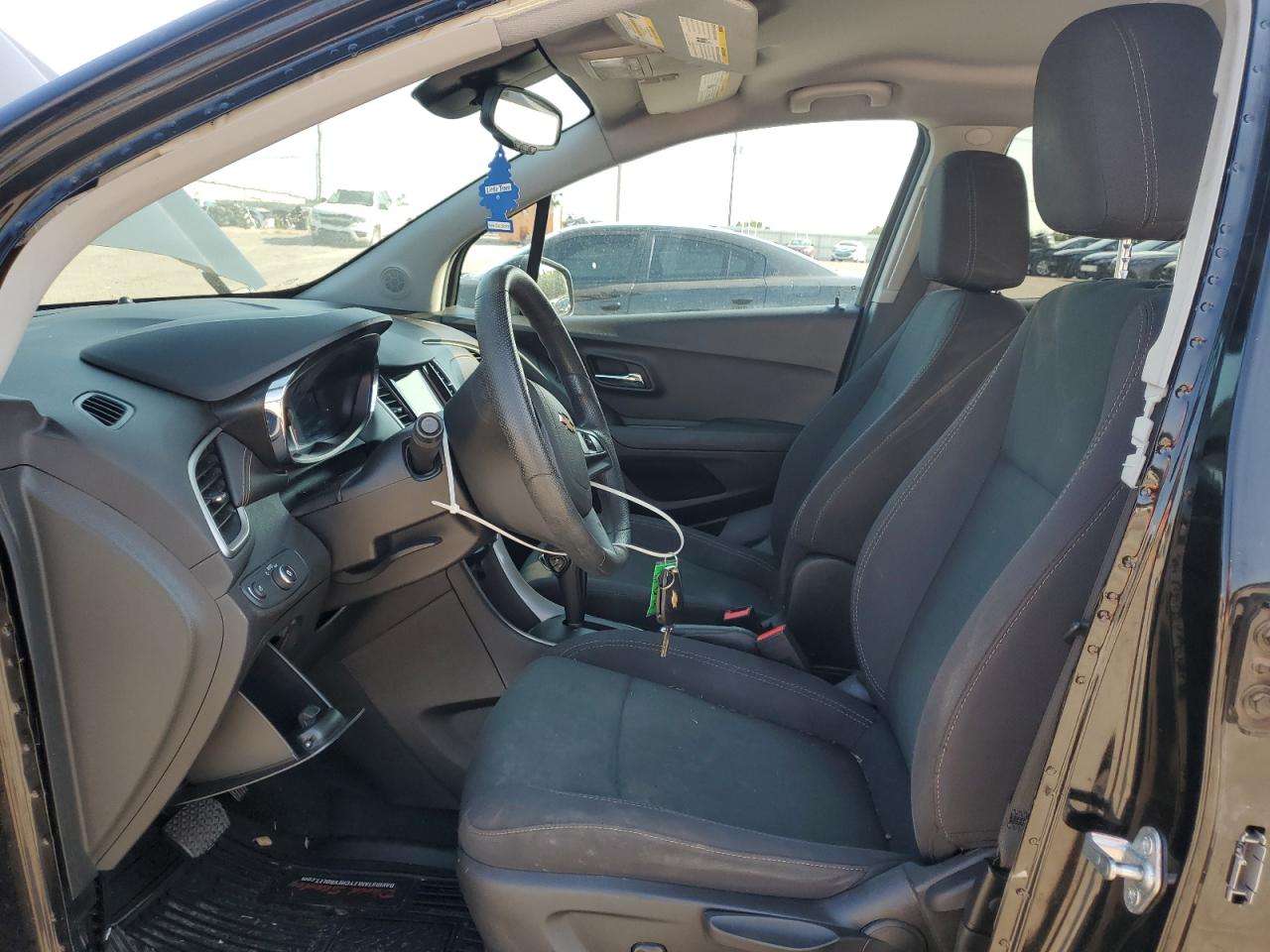 2019 Chevrolet Trax Ls VIN: 3GNCJKSBXKL278101 Lot: 71946815