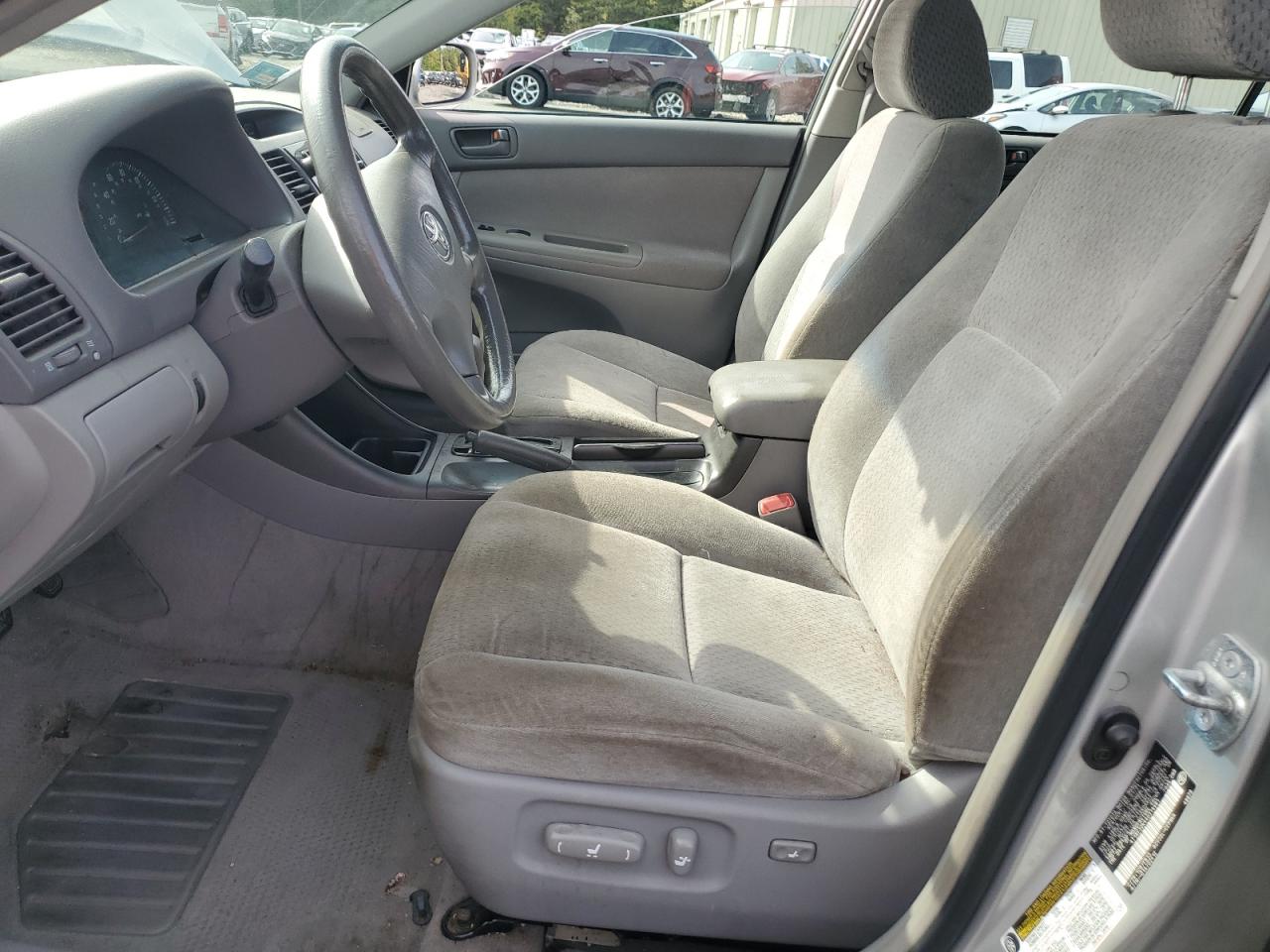 2004 Toyota Camry Le VIN: 4T1BE32K44U314481 Lot: 84003145