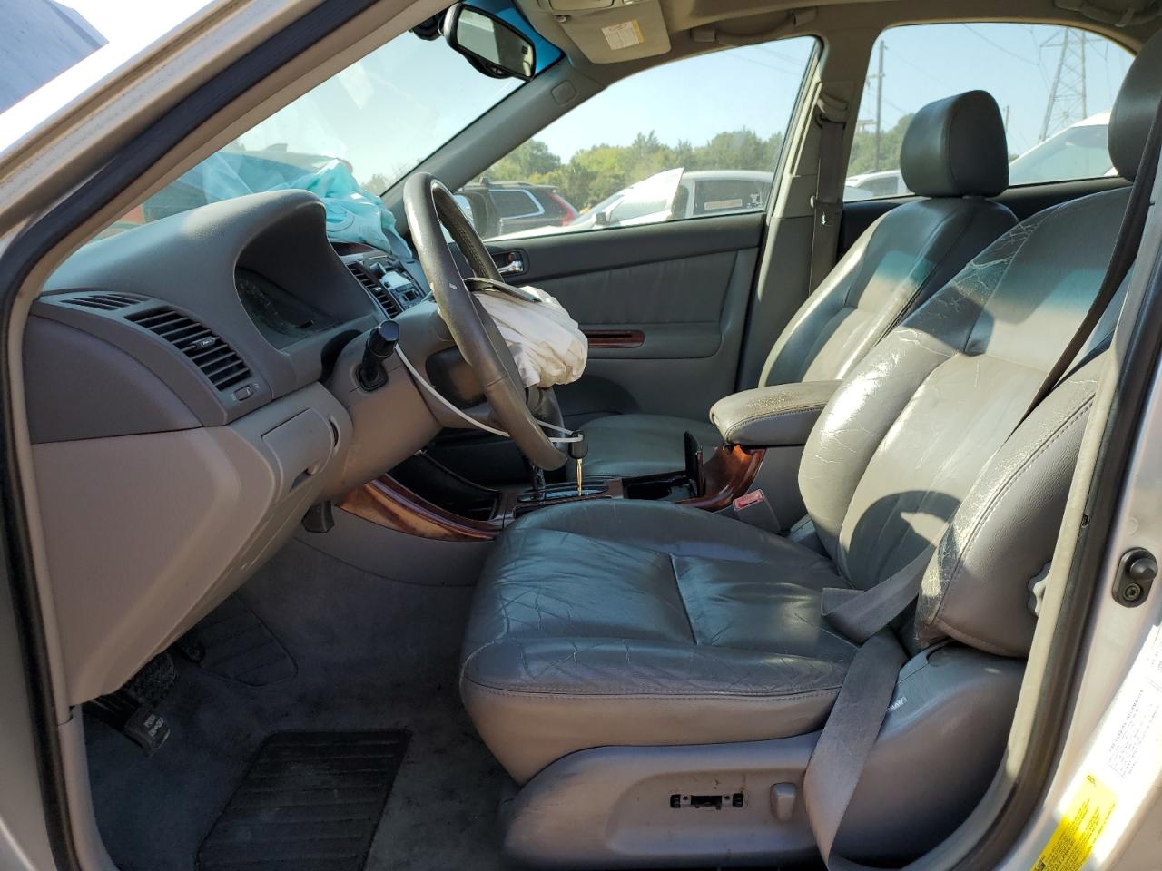 2003 Toyota Camry Le VIN: 4T1BF30K43U059295 Lot: 81730305