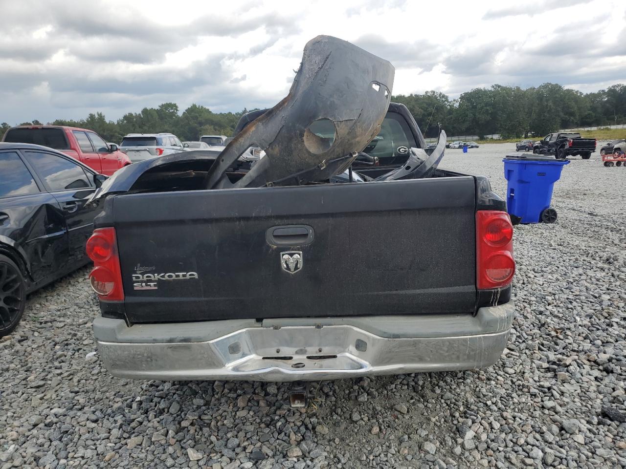 2005 Dodge Dakota Quad Slt VIN: 1D7HE48K05S242807 Lot: 84242405