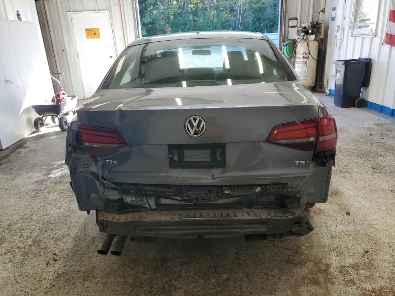 2017 Volkswagen Jetta S VIN: 3VW2B7AJ5HM236166 Lot: 84045785