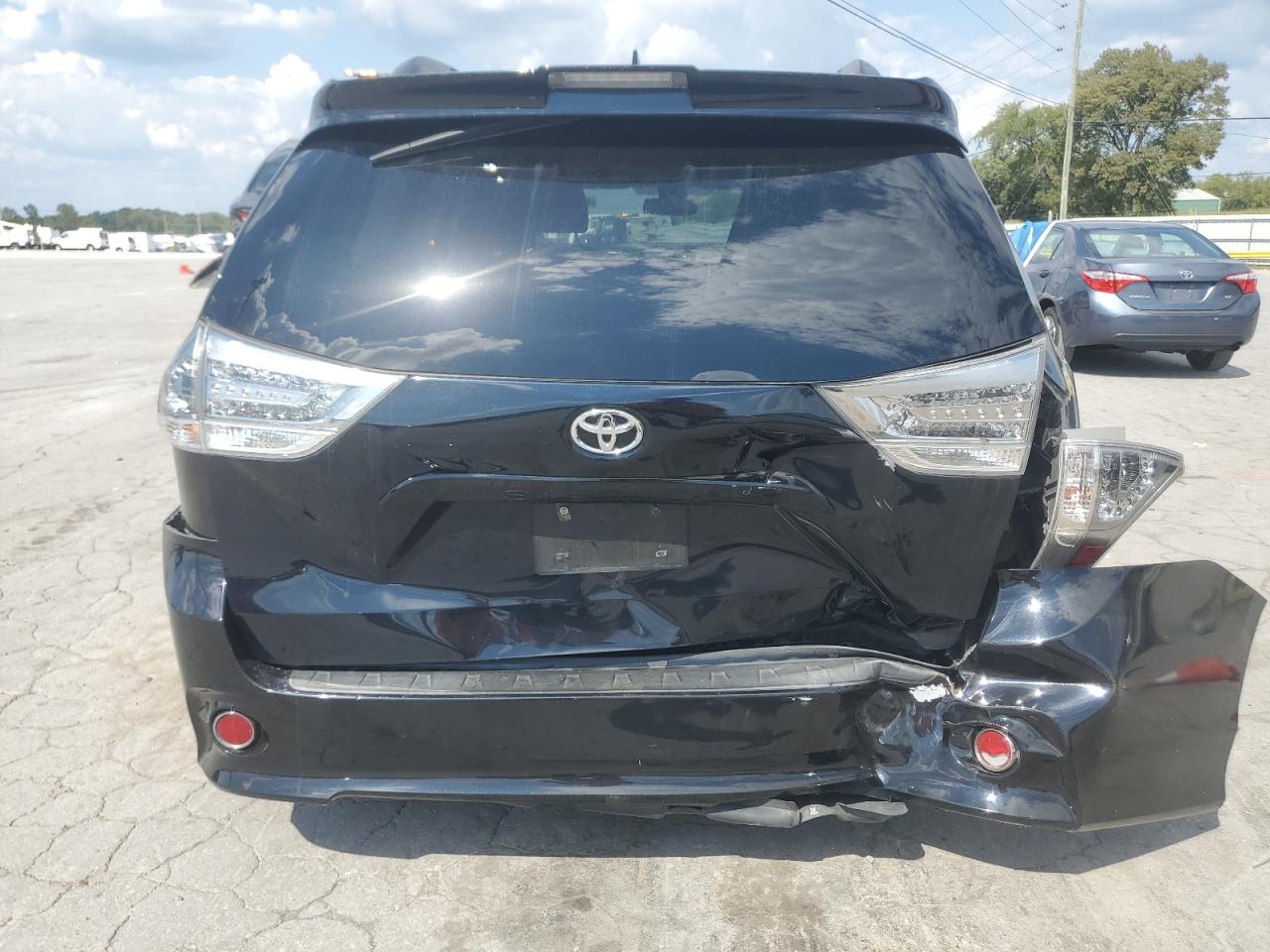 2018 Toyota Sienna Se VIN: 5TDXZ3DC1JS961229 Lot: 80465575