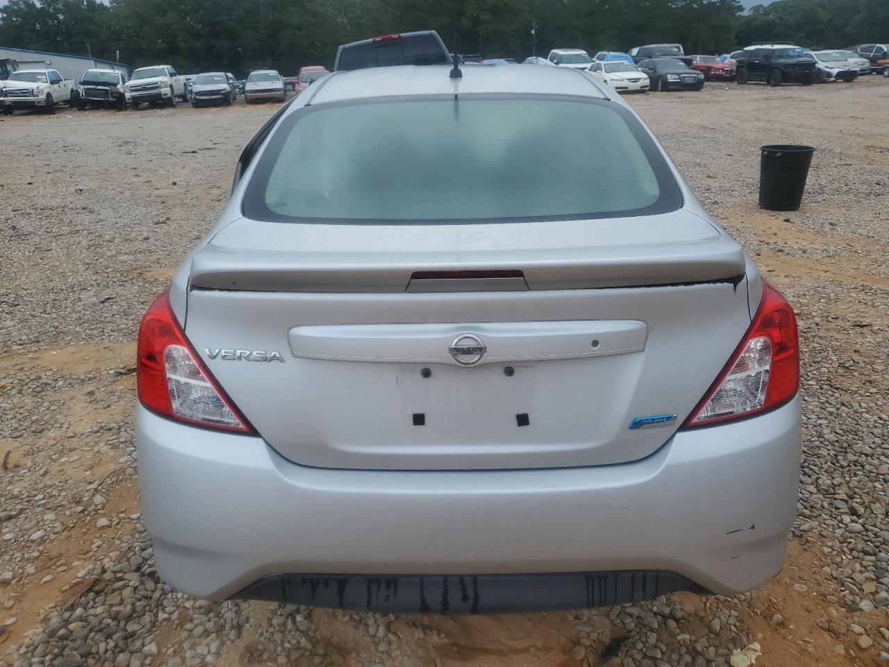 2016 Nissan Versa S VIN: 3N1CN7AP2GL864132 Lot: 83988045