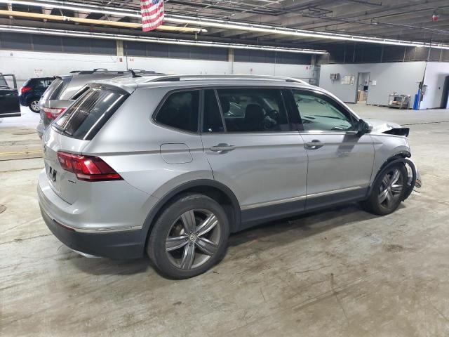  VOLKSWAGEN TIGUAN 2020 Серебристый