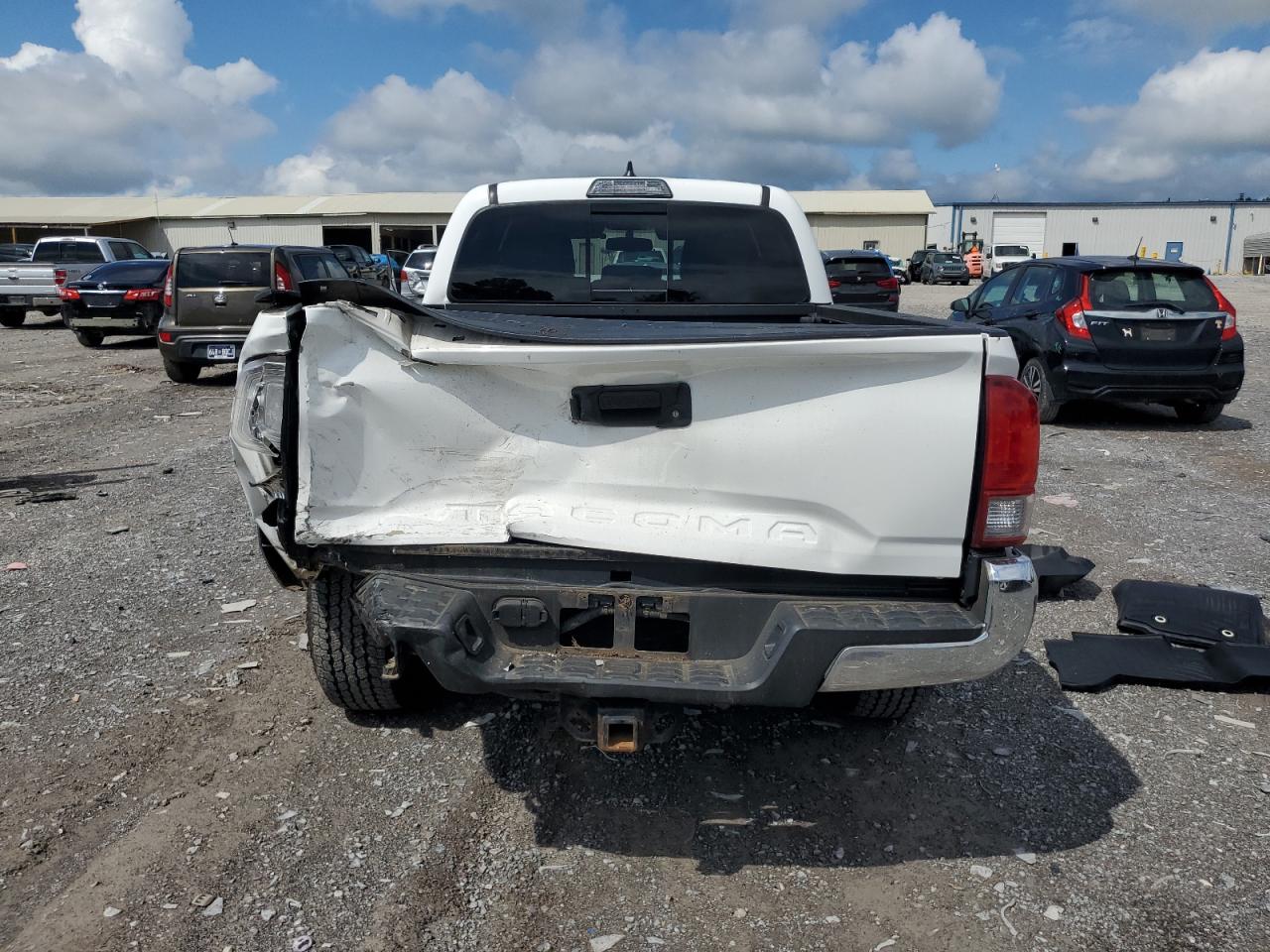 2017 Toyota Tacoma Double Cab VIN: 3TMDZ5BNXHM027454 Lot: 84053695