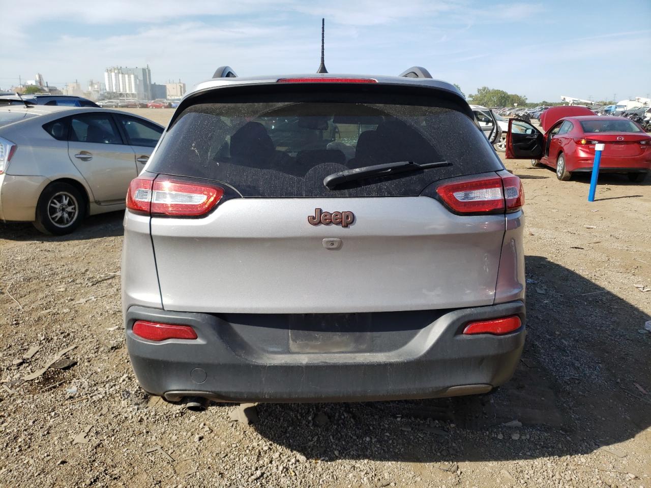 2016 Jeep Cherokee Latitude VIN: 1C4PJLCB8GW342250 Lot: 71993915